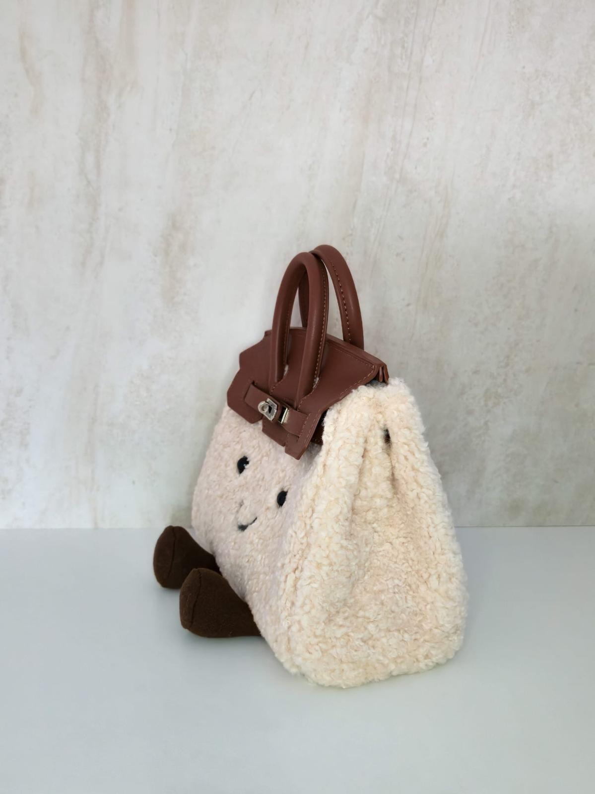 Jellykin Plush Smile Handbag – Cream